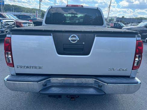 Used 2012 Nissan Frontier SV w/ SV Premium Utility Pkg image 6