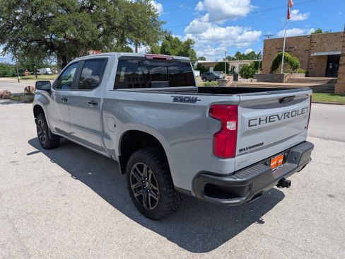 Used 2024 Chevrolet Silverado 1500 LT Trail Boss w/ Convenience Package II image 5