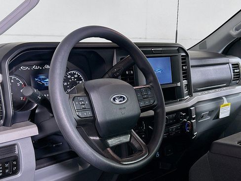 New 2025 Ford F350 XLT w/ 360-Degree Camera Package AWD/4WD image 9