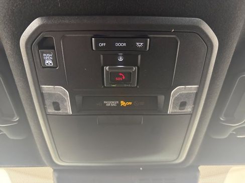 Used 2025 Toyota 4Runner TRD Off-Road image 14