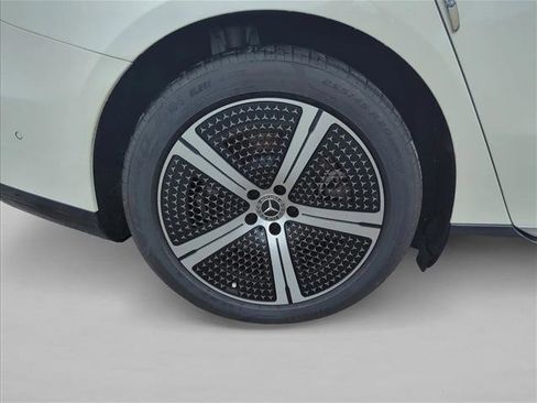 Used 2022 Mercedes-Benz EQS 450+ Sedan image 29