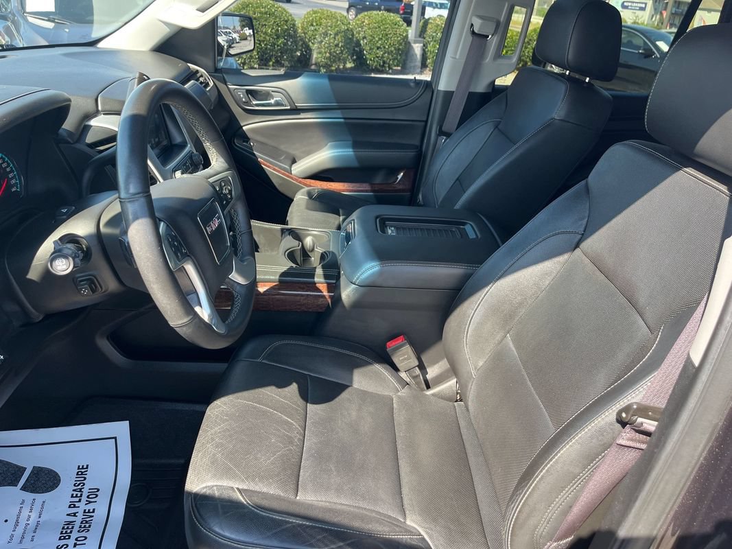 Used 2017 GMC Yukon SLT w/ Open Road Package AWD/4WD image 13