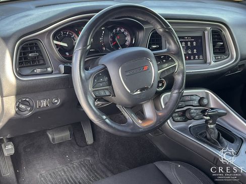 Used 2019 Dodge Challenger SXT w/ Blacktop Package image 10