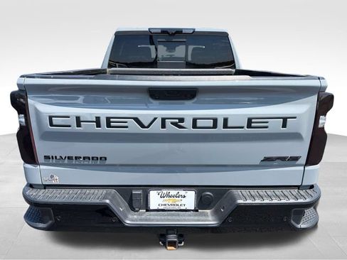 Used 2024 Chevrolet Silverado 1500 ZR2 w/ Technology Package AWD/4WD image 4