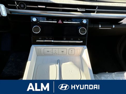 New 2025 Hyundai Santa Fe Calligraphy FWD image 19