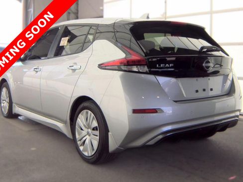 Used 2025 Nissan Leaf S FWD image 4