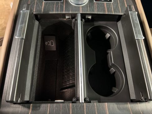 New 2026 Lincoln Navigator Black Label AWD/4WD image 18
