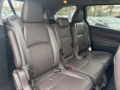 Used 2019 Honda Odyssey Elite image 16