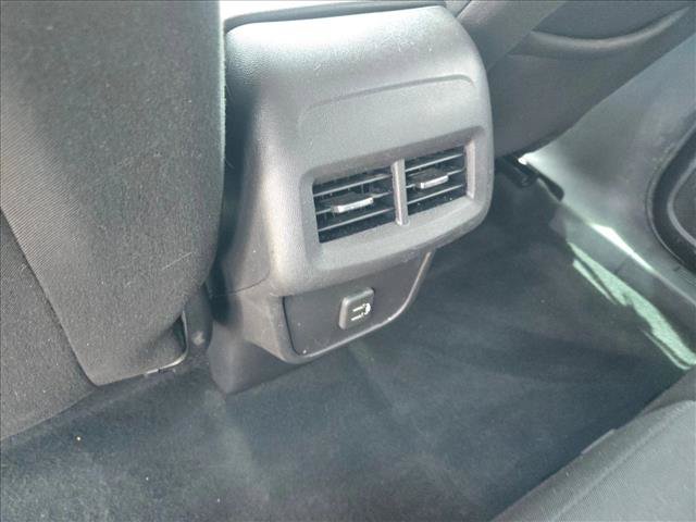 Used 2024 Chevrolet Equinox LT FWD image 17