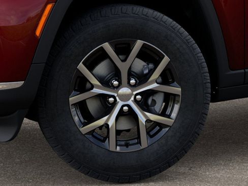 New 2025 Jeep Grand Cherokee L Limited image 19