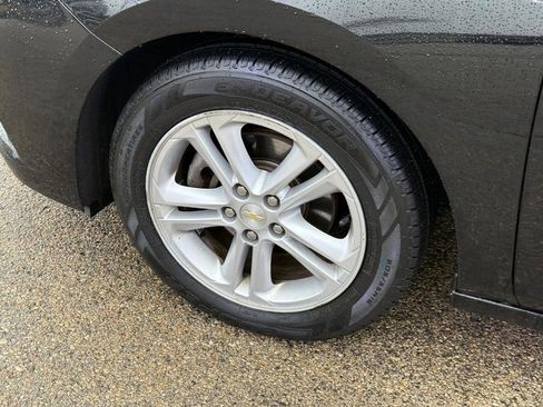 Used 2017 Chevrolet Cruze LT image 10