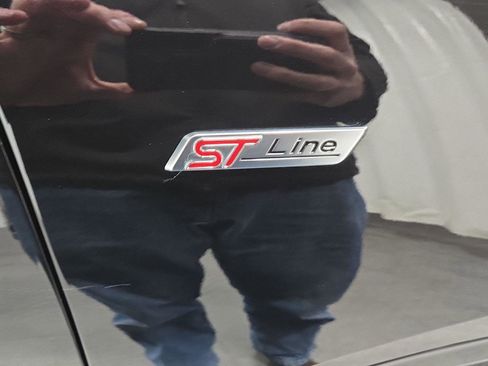 Used 2023 Ford Escape ST-Line image 11