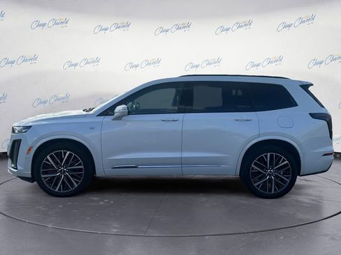 Used 2024 Cadillac XT6 Sport w/ Technology Package image 2