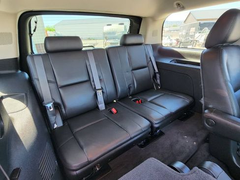 Used 2014 GMC Yukon Denali AWD/4WD image 10