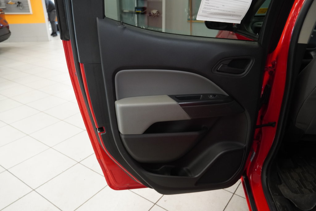 Used 2019 Chevrolet Colorado W/T w/ Custom Special Edition AWD/4WD image 18