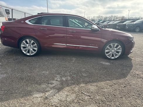 Used 2017 Chevrolet Impala Premier w/ Enhanced Convenience Package image 3