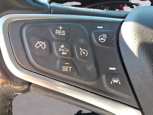 Used 2019 Chevrolet Equinox Premier image 21