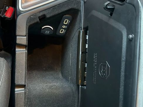 Used 2021 Dodge Challenger GT image 38