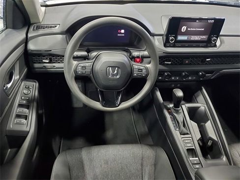 Used 2025 Honda Accord SE image 18