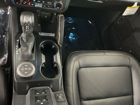 New 2026 Ford Bronco Badlands image 21