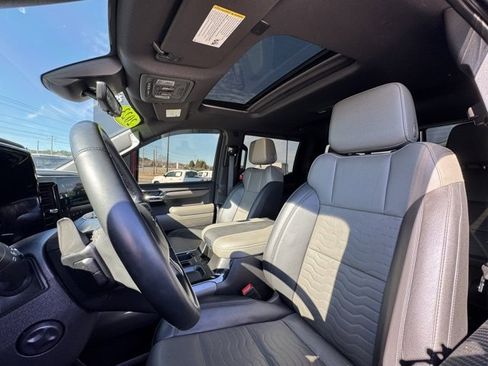 Used 2023 Chevrolet Silverado 1500 ZR2 w/ Technology Package image 20