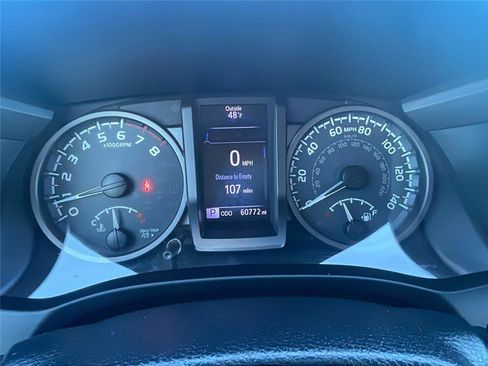 Used 2019 Toyota Tacoma TRD Sport image 24