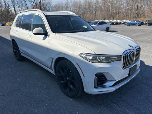 Used 2020 BMW X7 xDrive40i w/ Premium Package image 7