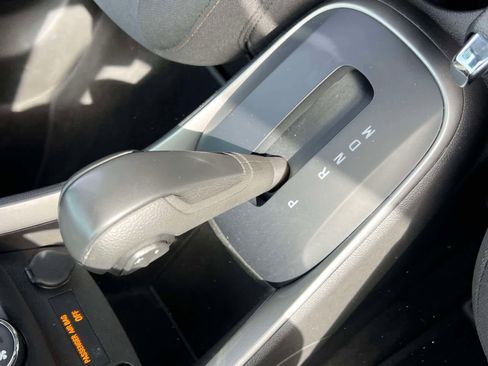 Used 2022 Chevrolet Trax LS w/ Tint and Cruise Package image 19