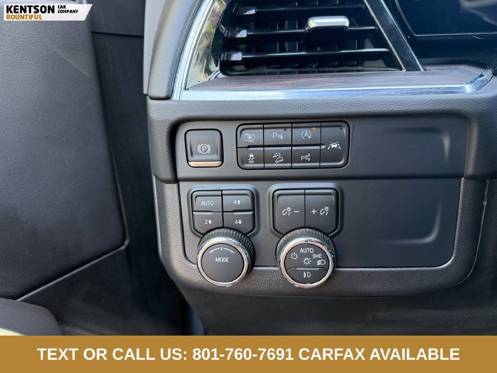 Used 2025 Chevrolet Suburban Z71 AWD/4WD image 17