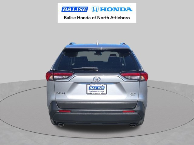 Used 2020 Toyota RAV4 XLE Premium AWD/4WD image 7