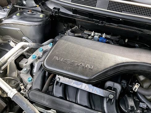 Used 2020 Nissan Rogue Sport SV image 33