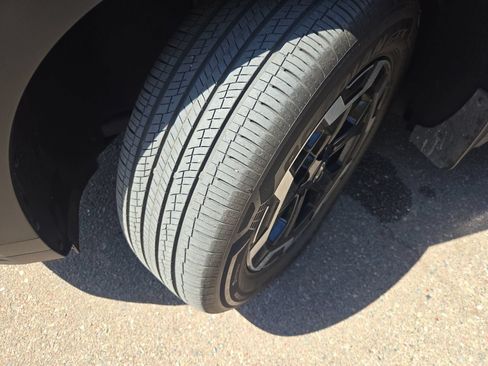 Used 2025 Hyundai Santa Fe SEL FWD image 14