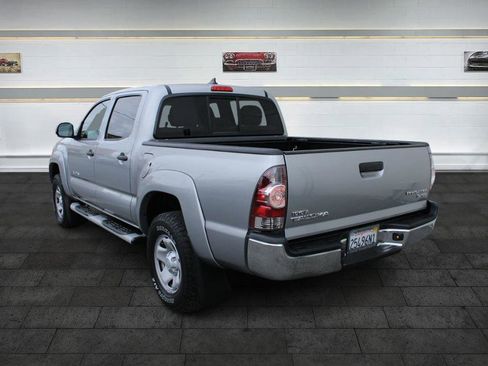Used 2014 Toyota Tacoma PreRunner image 5