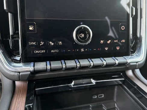 New 2026 GMC Yukon Denali w/ Sun & Power Step Package image 9