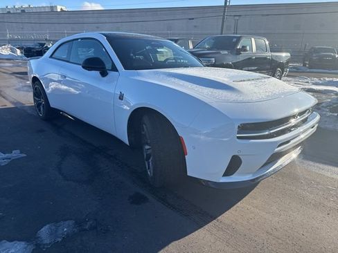 Used 2026 Dodge Charger Scat Pack AWD/4WD image 3