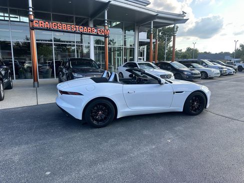 Used 2018 Jaguar F-TYPE Convertible RWD image 2