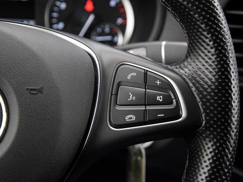 Used 2023 Mercedes-Benz Metris Passenger image 25