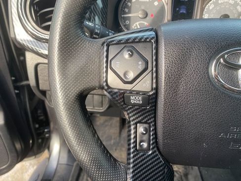 Used 2021 Toyota Tacoma SR5 image 16