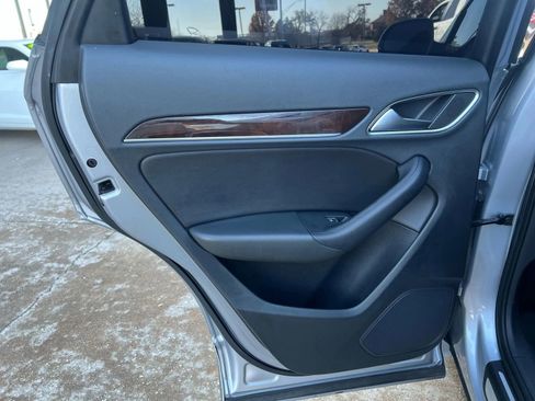 Used 2018 Audi Q3 2.0T Premium Plus w/ Premium Plus Package image 15