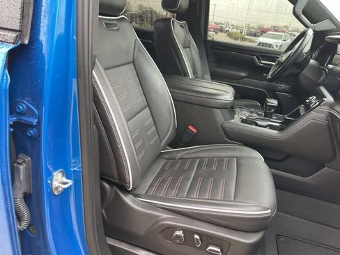 Used 2023 GMC Sierra 1500 AT4X image 22