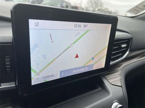 Used 2020 Ford Explorer Limited image 7