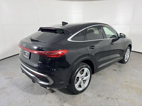 Used 2025 Audi Q5 Premium Plus w/ Premium Plus image 37