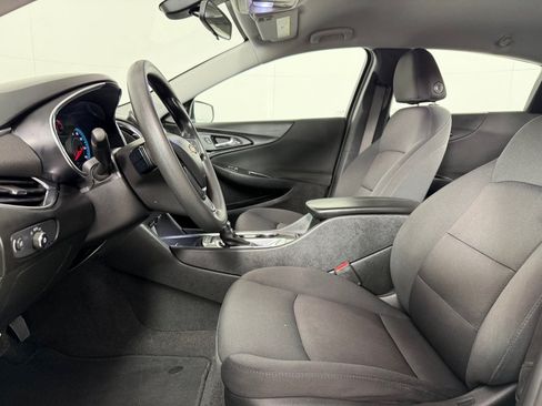 Used 2021 Chevrolet Malibu LT FWD image 11