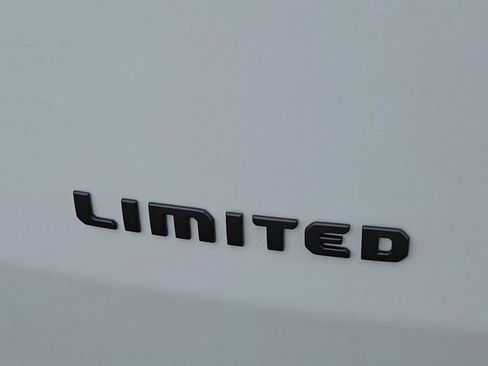 New 2026 Jeep Cherokee Limited image 11