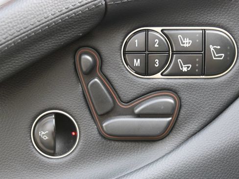 Used 2009 Mercedes-Benz SL 63 AMG image 17