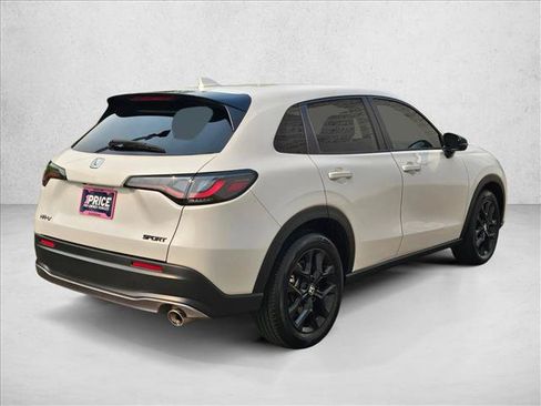 Used 2025 Honda HR-V Sport image 5