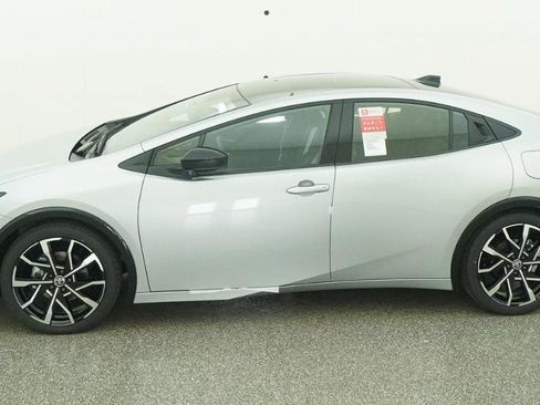 New 2026 Toyota Prius Plug-In Hybrid image 6
