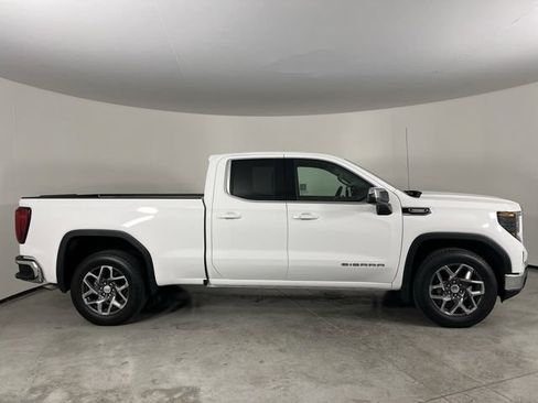Used 2026 GMC Sierra 1500 SLE w/ Preferred Package RWD image 9