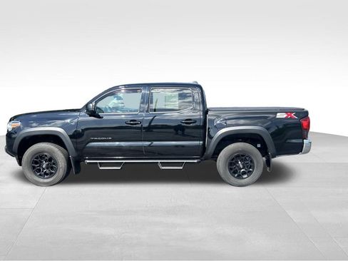 Used 2023 Toyota Tacoma SR5 w/ SX Package AWD/4WD image 2