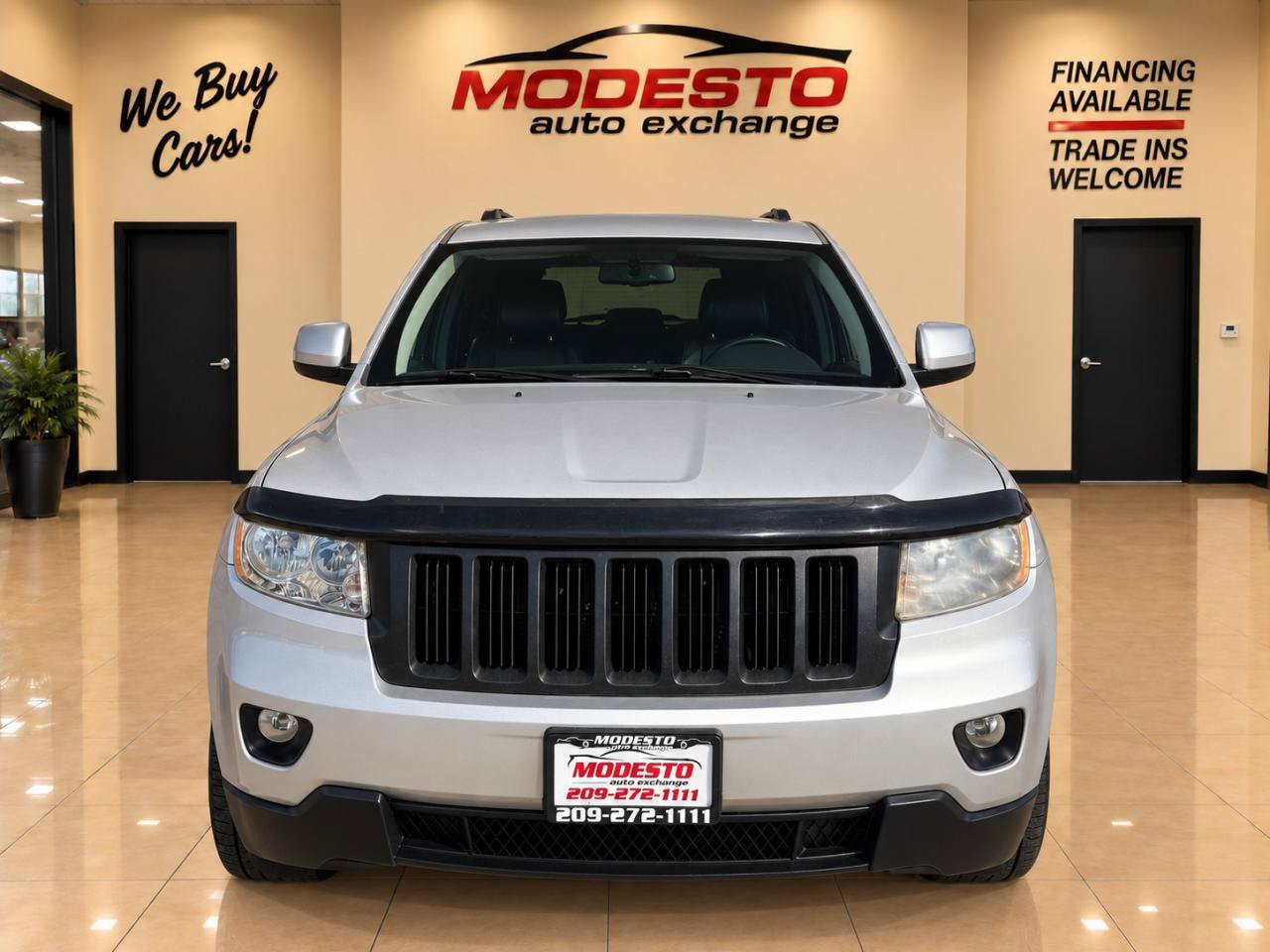 Used 2012 Jeep Grand Cherokee Laredo RWD image 8